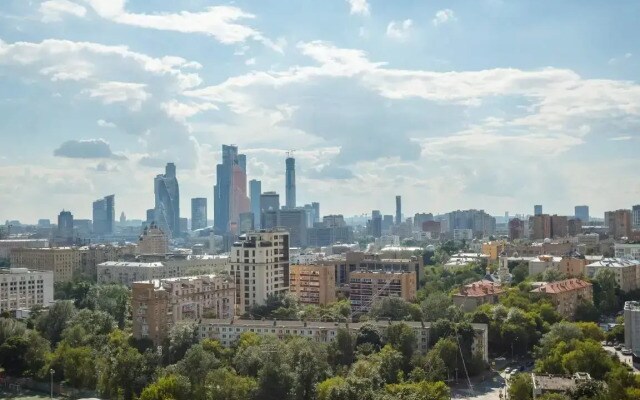 Апартаменты Люкс Четырехкомнатный с Видом на Москва Сити: Изба/Кудринская Высотка