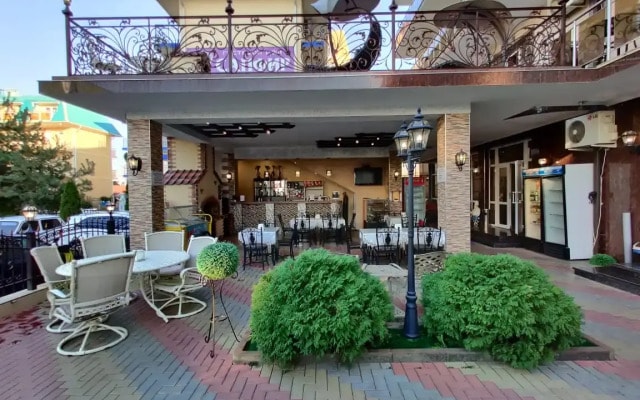 Меблированные комнаты Золотые пески