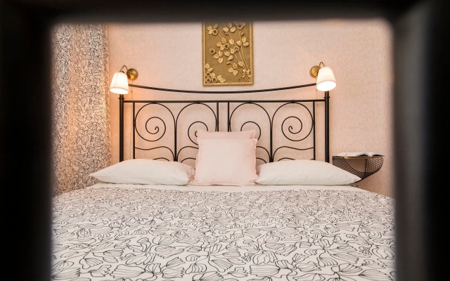 Апартаменты HomeHotel Бурнаковский