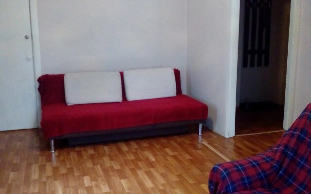 1-Komnatnaya Kvartira Na Komsomolskom Prospekte Apartments