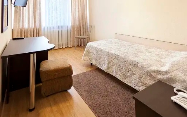 Отель Кавказ