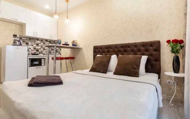 Апартаменты Prince Apartments на ПроспектеСтроителей 18 (186)