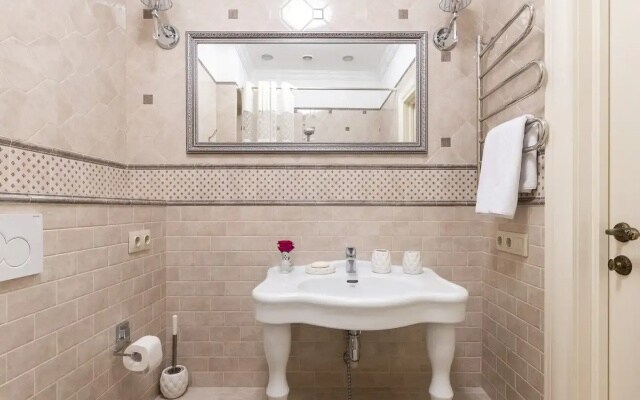 Апартаменты LetYourFlat "Hermitage Residence"