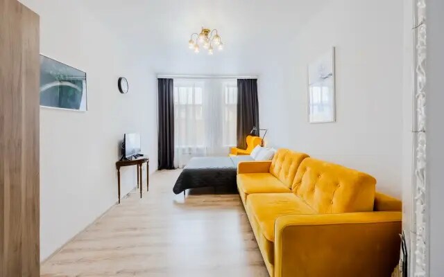 Квартира с 3 спальнями SpbStay на Достоевского 20