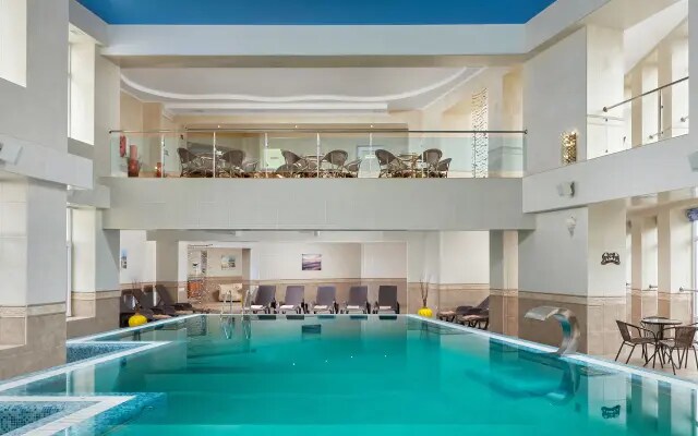 Tes-Hotel Resort & Spa