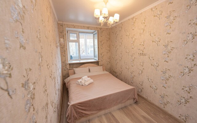 Квартира 3 комнатная квартира улица Республики,92