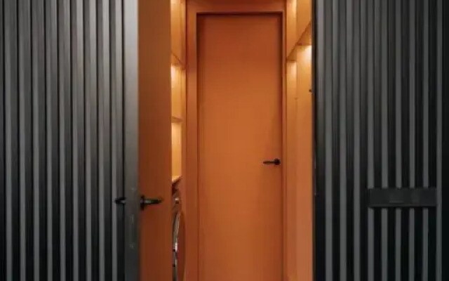 Апартаменты Four Rooms Нуар 320