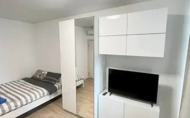 Квартира Art Life Apartment Orange Park 1