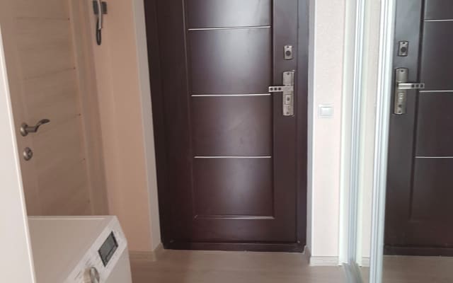 Квартира у озера