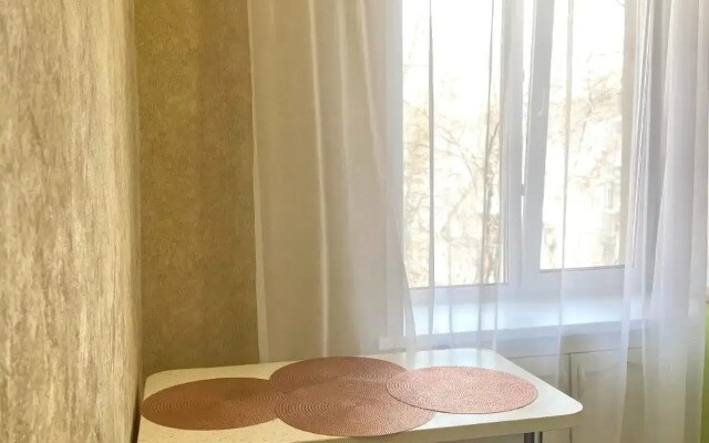 Квартира Уютная Трехкомнатная в Центре Дома от Ола Дома