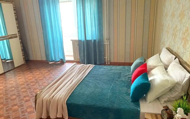 Апартаменты на Землячки
