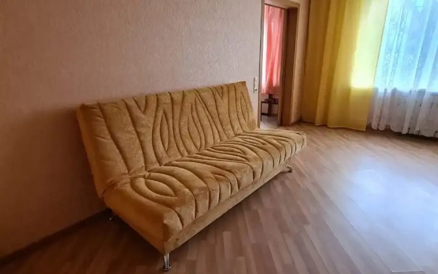 Квартира Чичканова 79