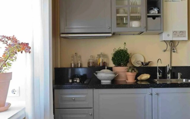 Квартира Hidden Garden Stay
