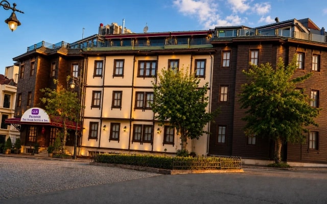 Отель GLK Premier The Home Suites & Spa