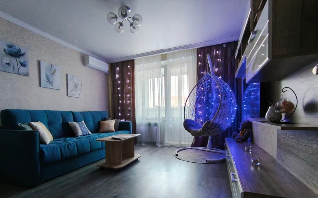 Квартира Cozy and bright apartment