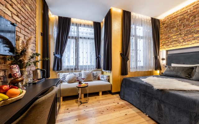 Отель Big Urban Stay Taksim & With Sea View