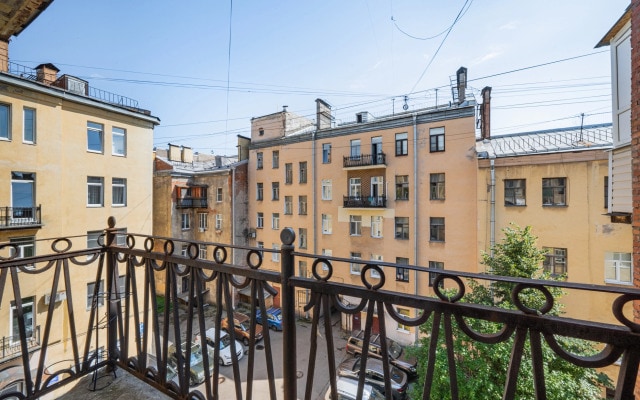 Квартира Просторная квартира Союз Печатников 14Б