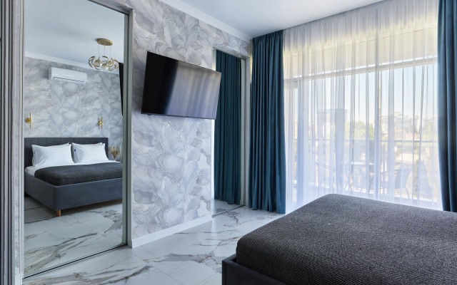 Апартаменты Red Apartments Светлана Парк Бритни