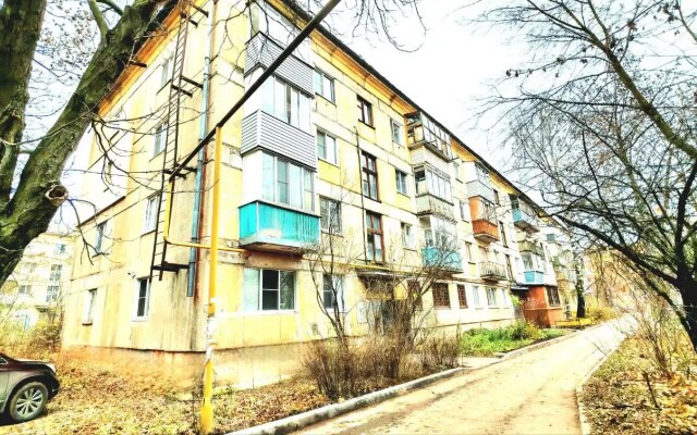 Квартира у Госпиталя и Нефтезавода