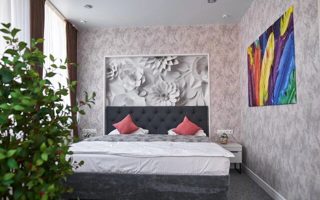 Отель July Hotel