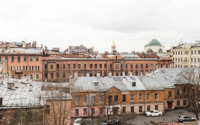 Квартира spb.place на тихой улице пешком от Невского и Рубинштейна