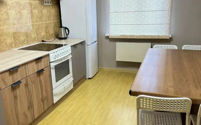 Квартира трехкомнатная на Лунной 5