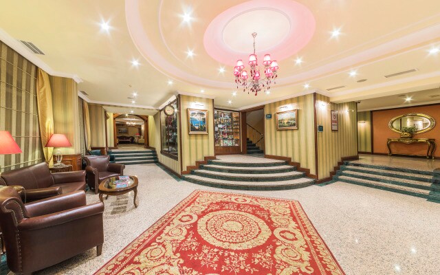 Grand Yavuz Hotel