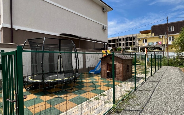 Апартаменты Seaside Apartments
