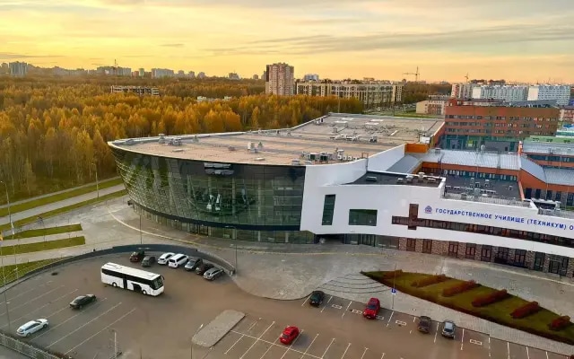 Квартира Стильная для 4 гостей 10  мин до центра