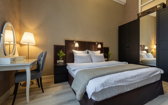 Апартаменты D apartments 2 спальни Гигантские окна потолки 4,2 м
