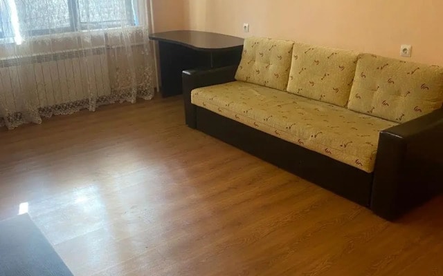 Квартира 8
