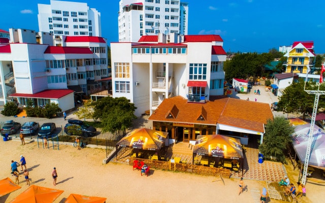 Апартаменты VIP on the beach 1