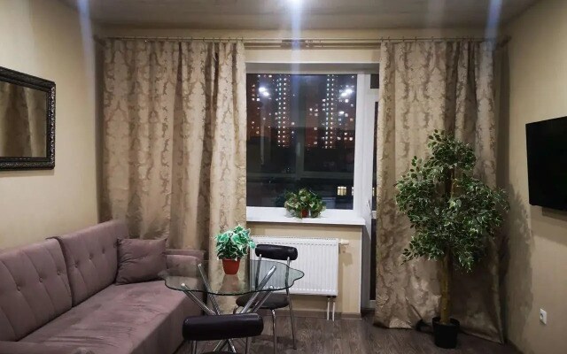 S Prostornoy Lodzhiey I Vidom Na Gorod Apartments