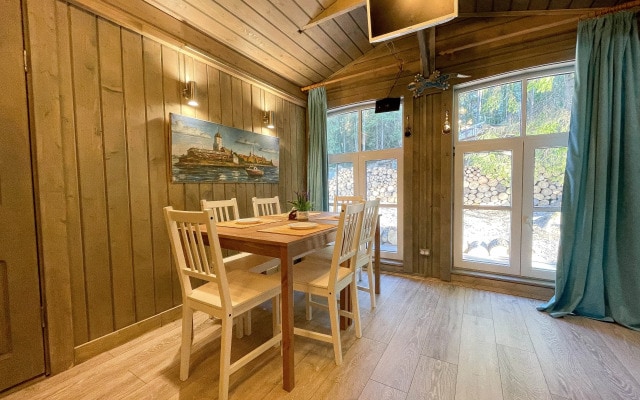 Domik v Lesu Guest House