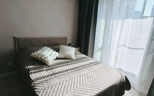 Квартира Уютная студия на Баталина
