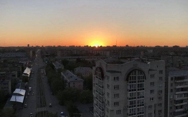 Квартира Уютная с кондиционером рядом с ТРК Алмаз с шикарным видом