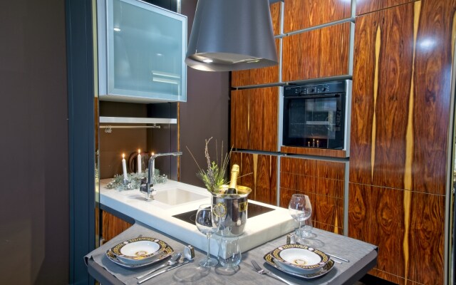 Апартаменты с Балконом и Видом на Город Elite Apartments