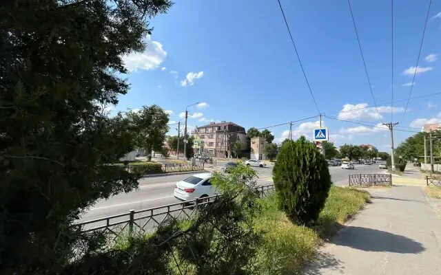 Отель Домино