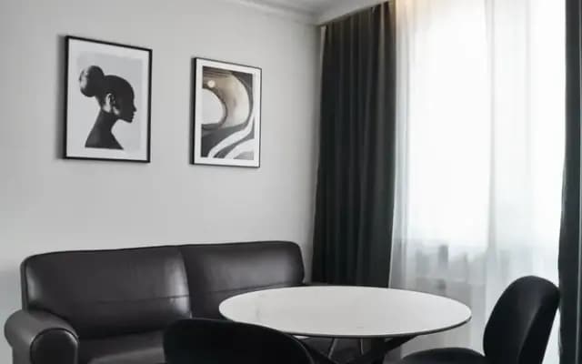 Апартаменты Luxe с Джакузи на Скрыганова