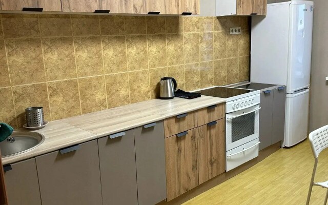 Квартира трехкомнатная на Лунной 5