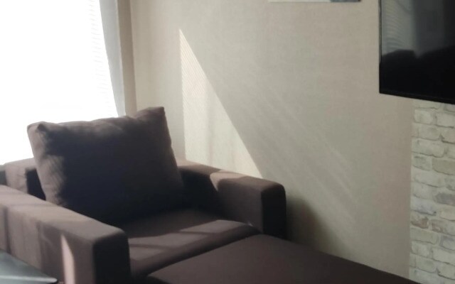 StudiyaLoft Balalaika Flat