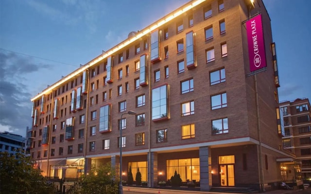 hotelImage