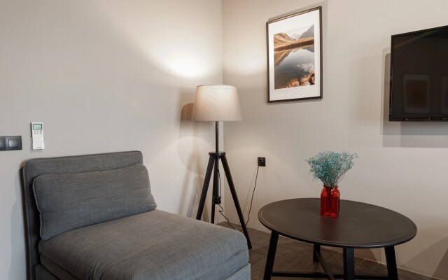 Апартаменты Red Apartments Виктория Осень