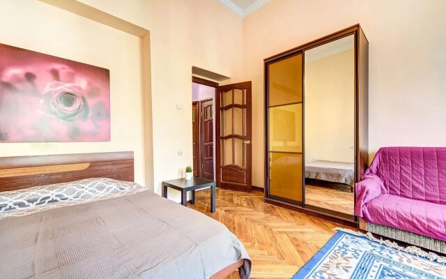 Kirpichniy pereulok 3 Apartments
