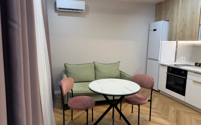 Квартира Laura Apart 38