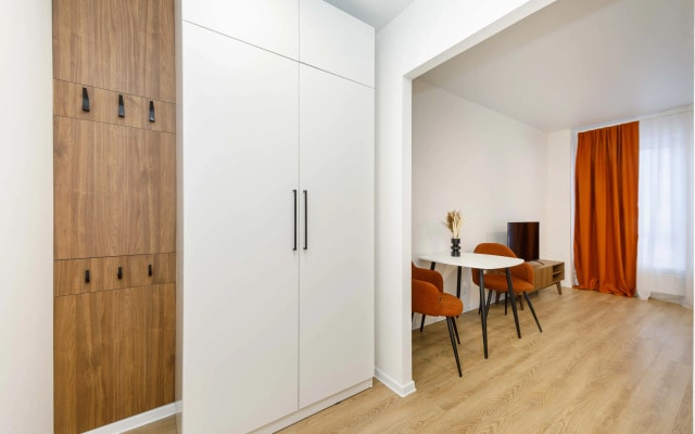 Квартира Inndays Apartments на Колом 5