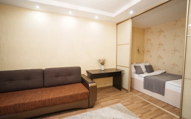 Квартира Inndays Apartments на Староникитская 105б (2)