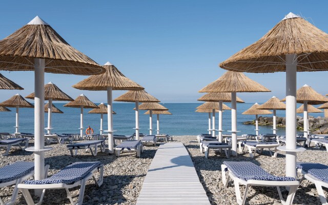 Отель HIDENS APART HOTEL