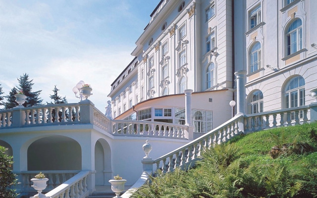 Отель Radium Palace