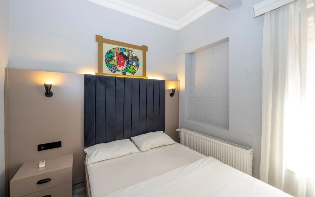 Апарт-отель Cirrus Suites